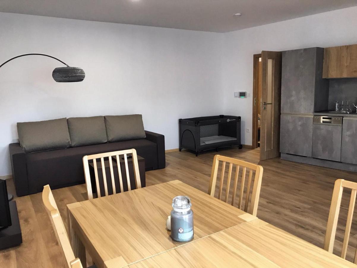 Apartman T5 Vrchlabi Apartment Ngoại thất bức ảnh